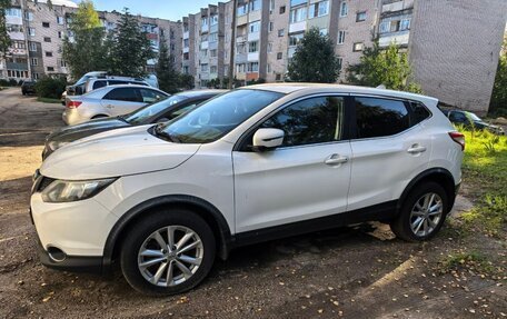 Nissan Qashqai, 2015 год, 1 000 000 рублей, 2 фотография