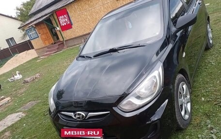 Hyundai Solaris II рестайлинг, 2011 год, 400 000 рублей, 5 фотография