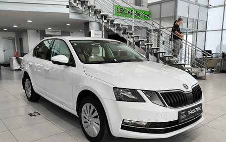 Skoda Octavia, 2019 год, 1 750 000 рублей, 3 фотография