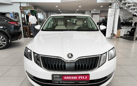 Skoda Octavia, 2019 год, 1 750 000 рублей, 2 фотография