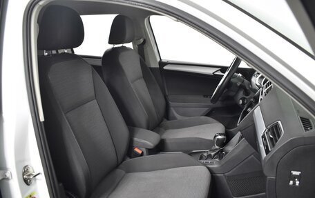 Volkswagen Tiguan II, 2021 год, 2 498 900 рублей, 8 фотография