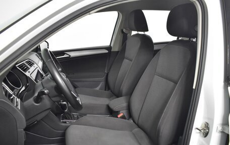 Volkswagen Tiguan II, 2021 год, 2 498 900 рублей, 10 фотография
