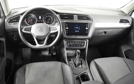 Volkswagen Tiguan II, 2021 год, 2 498 900 рублей, 6 фотография