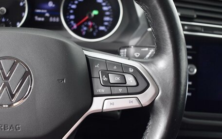 Volkswagen Tiguan II, 2021 год, 2 498 900 рублей, 15 фотография