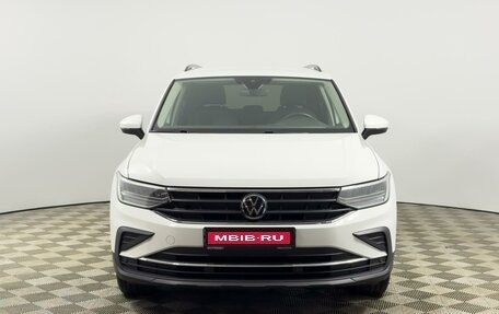 Volkswagen Tiguan II, 2021 год, 2 498 900 рублей, 3 фотография