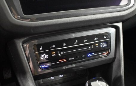 Volkswagen Tiguan II, 2021 год, 2 498 900 рублей, 20 фотография