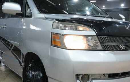 Toyota Voxy II, 2006 год, 1 149 000 рублей, 11 фотография