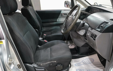 Toyota Voxy II, 2006 год, 1 149 000 рублей, 15 фотография
