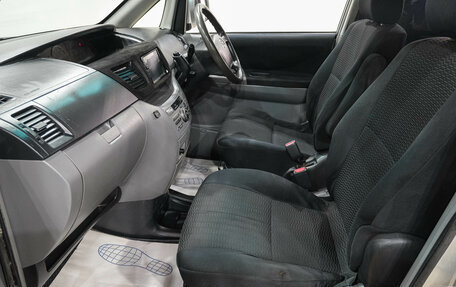 Toyota Voxy II, 2006 год, 1 149 000 рублей, 13 фотография