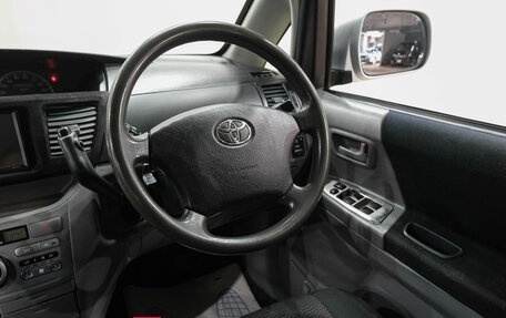 Toyota Voxy II, 2006 год, 1 149 000 рублей, 19 фотография