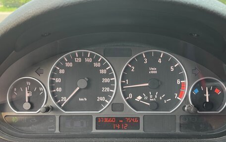 BMW 3 серия, 2004 год, 690 000 рублей, 12 фотография