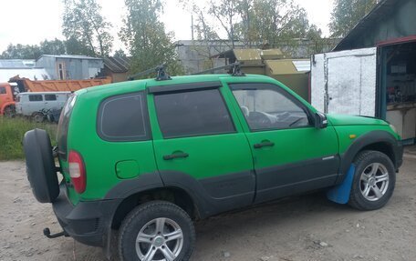 Chevrolet Niva I рестайлинг, 2009 год, 350 000 рублей, 3 фотография