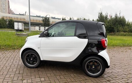 Smart Fortwo III, 2017 год, 1 090 000 рублей, 2 фотография