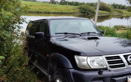 Nissan Patrol, 2004 год, 1 300 000 рублей, 3 фотография