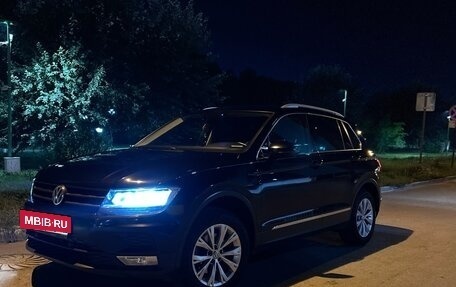 Volkswagen Tiguan II, 2017 год, 1 990 000 рублей, 10 фотография