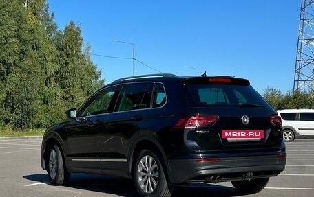 Volkswagen Tiguan II, 2017 год, 1 990 000 рублей, 4 фотография