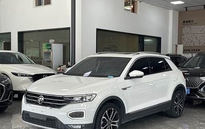 Volkswagen T-Roc I, 2022 год, 1 460 000 рублей, 1 фотография