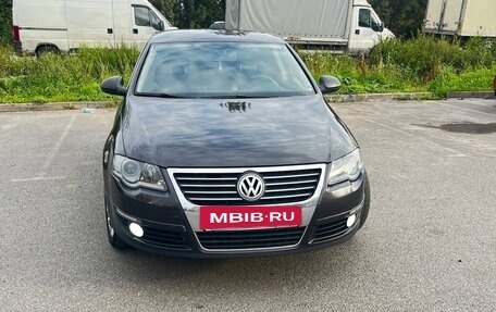 Volkswagen Passat B6, 2008 год, 700 000 рублей, 2 фотография