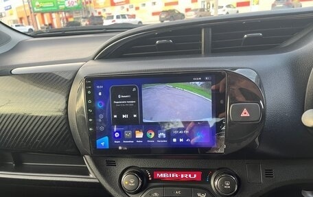 Toyota Vitz, 2019 год, 1 350 000 рублей, 9 фотография