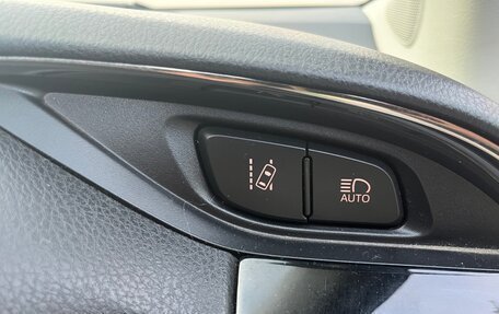 Toyota Vitz, 2019 год, 1 350 000 рублей, 14 фотография