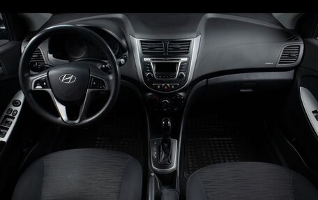 Hyundai Solaris II рестайлинг, 2015 год, 950 000 рублей, 6 фотография