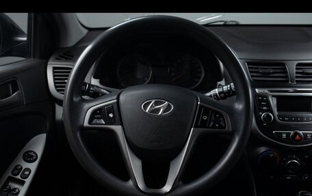 Hyundai Solaris II рестайлинг, 2015 год, 950 000 рублей, 8 фотография
