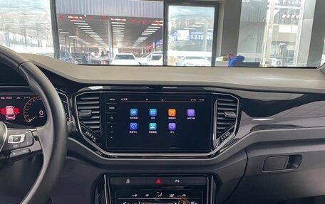 Volkswagen T-Roc I, 2022 год, 1 460 000 рублей, 10 фотография