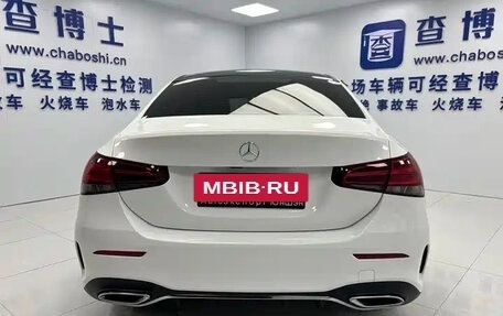 Mercedes-Benz A-Класс, 2022 год, 1 650 000 рублей, 2 фотография