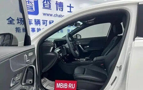 Mercedes-Benz A-Класс, 2022 год, 1 650 000 рублей, 16 фотография