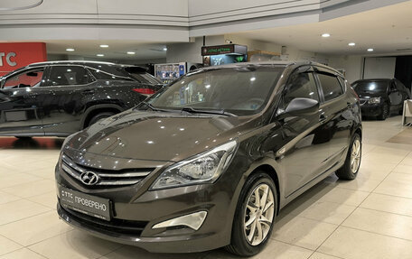 Hyundai Solaris II рестайлинг, 2015 год, 899 000 рублей, 1 фотография