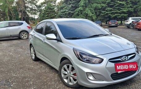 Hyundai Solaris II рестайлинг, 2012 год, 1 200 000 рублей, 2 фотография