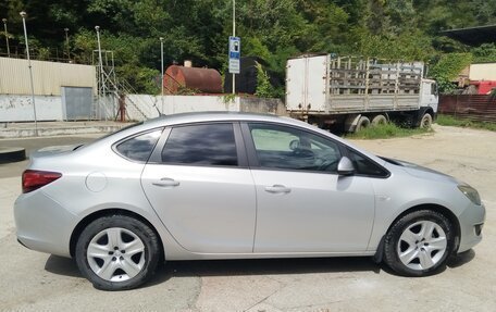 Opel Astra J, 2012 год, 720 000 рублей, 3 фотография