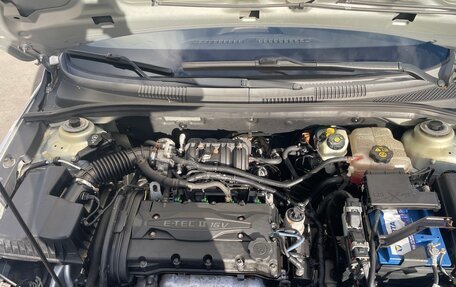 Chevrolet Cruze II, 2010 год, 631 000 рублей, 8 фотография