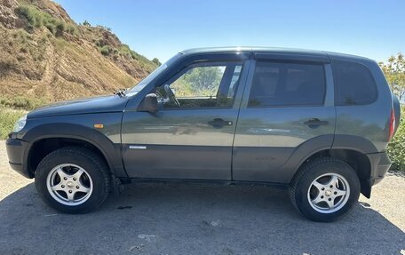 Chevrolet Niva I рестайлинг, 2010 год, 580 000 рублей, 8 фотография