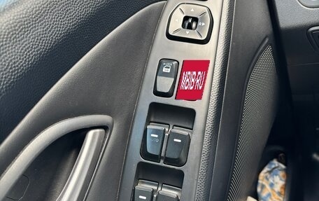 Hyundai ix35 I рестайлинг, 2011 год, 1 300 000 рублей, 17 фотография