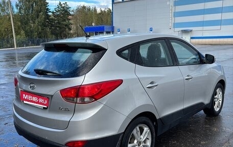 Hyundai ix35 I рестайлинг, 2011 год, 1 300 000 рублей, 6 фотография
