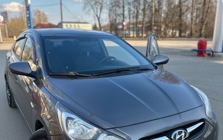 Hyundai Solaris II рестайлинг, 2012 год, 620 000 рублей, 8 фотография