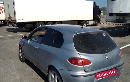 Alfa Romeo 147 I рестайлинг, 2002 год, 320 000 рублей, 4 фотография