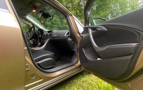 Opel Astra J, 2012 год, 870 000 рублей, 14 фотография