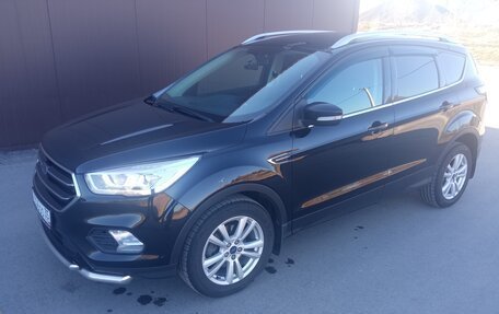 Ford Kuga III, 2018 год, 1 450 000 рублей, 2 фотография