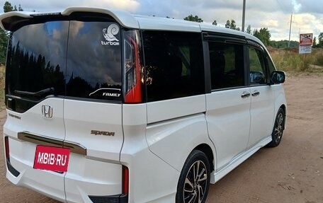 Honda Stepwgn IV, 2017 год, 1 970 000 рублей, 3 фотография