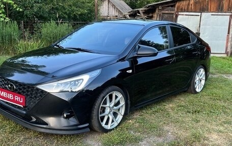 Hyundai Solaris II рестайлинг, 2020 год, 1 550 000 рублей, 6 фотография