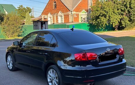 Volkswagen Jetta VI, 2010 год, 300 000 рублей, 3 фотография