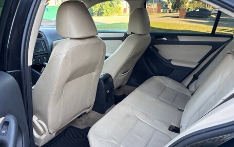 Volkswagen Jetta VI, 2010 год, 300 000 рублей, 10 фотография