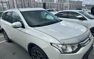 Mitsubishi Outlander III рестайлинг 3, 2014 год, 1 550 000 рублей, 1 фотография