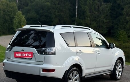 Mitsubishi Outlander III рестайлинг 3, 2010 год, 885 000 рублей, 4 фотография