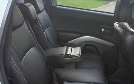 Mitsubishi Outlander III рестайлинг 3, 2010 год, 885 000 рублей, 16 фотография