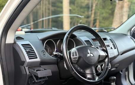 Mitsubishi Outlander III рестайлинг 3, 2010 год, 885 000 рублей, 17 фотография