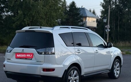 Mitsubishi Outlander III рестайлинг 3, 2010 год, 885 000 рублей, 39 фотография