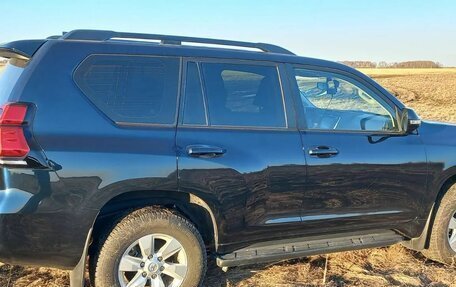 Toyota Land Cruiser Prado 150 рестайлинг 2, 2017 год, 4 200 000 рублей, 9 фотография